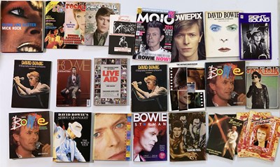 Lot 33 - DAVID BOWIE - BOOK COLLECTION.