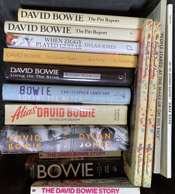 Lot 33 - DAVID BOWIE - BOOK COLLECTION.