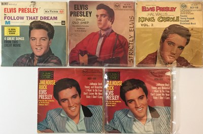 Lot 898 - ELVIS PRESLEY - 7" & EP COLLECTION