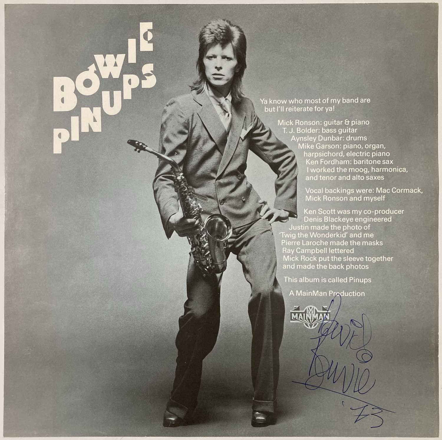 Lot 55 - DAVID BOWIE - A 1973 SIGNED INSERT.