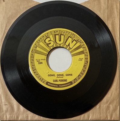 Lot 215 - SUN RECORDS COLLECTION - CARL PERKINS - LET THE JUKE BOX - SUN 224.