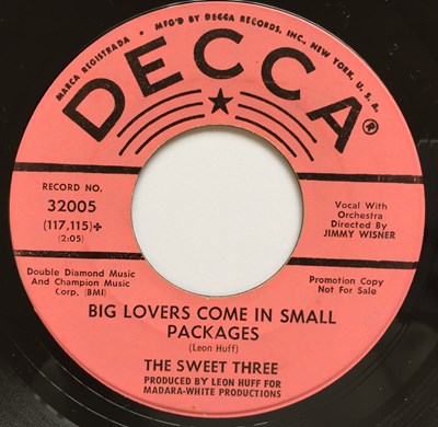 Lot 189 - THE SWEET THREE - BIG LOVERS COME IN SMALL PACKAGES - DECCA PROMO 32005.
