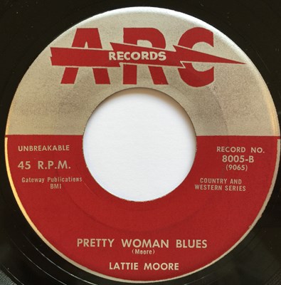 Lot 182 - LATTIE MOORE - JUKE BOX JOHNNIE C/W PRETTY WOMAN BLUES 7" (ORIGINAL US COPY - ARC RECORDS 8005)