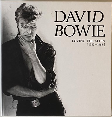 Lot 387 - DAVID BOWIE - LOVING THE ALIEN [1983-1988] - LIMITED EDITION LP BOX SET (DBXL4,)
