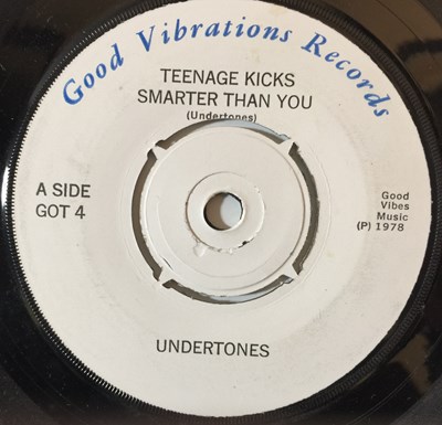 Lot 722 - THE UNDERTONES - TEENAGE KICKS EP (ORIGINAL UK COPY - GOOD VIBRATIONS GOT 4)