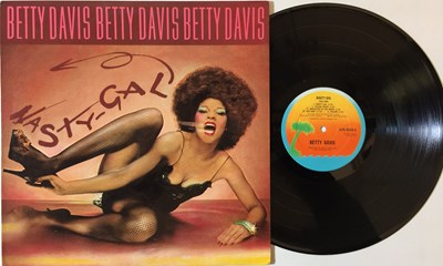 Lot 825 - BETTY DAVIS - LP RARITIES