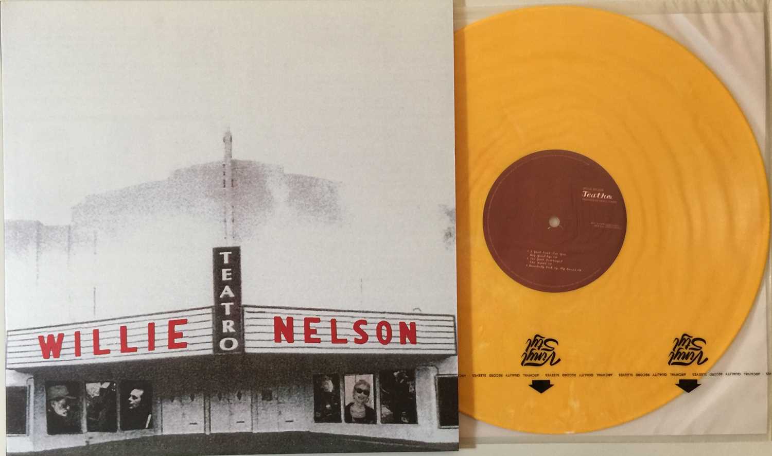 Lot 900 - WILLIE NELSON - TEATRO LP (LTD EDITION 2015 GOLD VINYL PRESSING - MCR910)