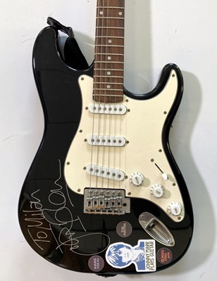 Lot 305 - THE SMITHS - AN ELECTRIC GUITAR SIGNED BY JOHNNY MARR.