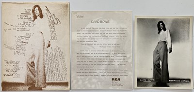 Lot 236 - DAVID BOWIE - A RARE HUNKY DORY PRESS KIT.