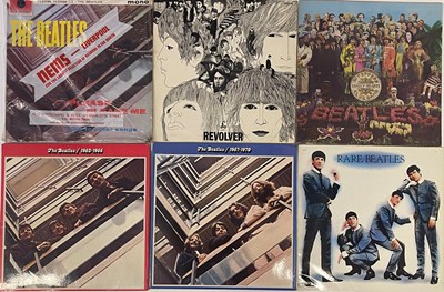 Lot 53 - THE BEATLES - LP/7"/EP COLLECTION (WITH SUPERB CONDITION PLEASE PLEASE ME LP)
