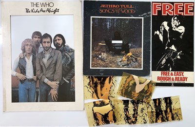 Lot 304 - SHOP DISPLAYS - CLASSIC ROCK.