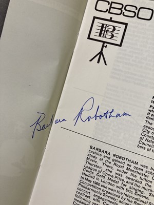 Lot 272 - CONCERT PROGRAMMES - SIGNED EXAMPLES INC SUTHERLAND / PAVAROTTI.