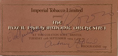 Lot 272 - CONCERT PROGRAMMES - SIGNED EXAMPLES INC SUTHERLAND / PAVAROTTI.