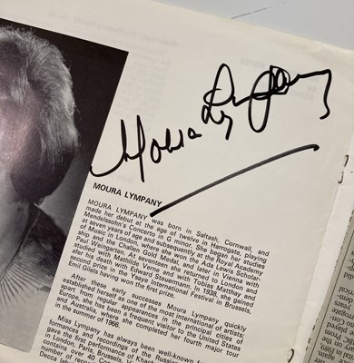 Lot 272 - CONCERT PROGRAMMES - SIGNED EXAMPLES INC SUTHERLAND / PAVAROTTI.
