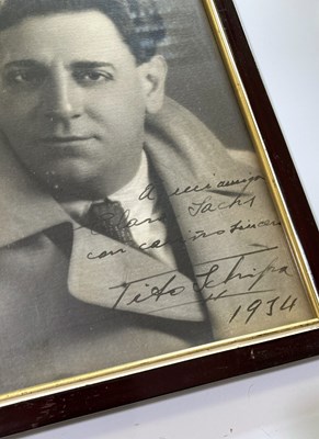 Lot 325 - TITO SCHIPA - A SIGNED PHOTOGRAPH.