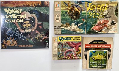 Lot 129 - VOYAGE TO THE BOTTOM OF THE SEA - ORIGINAL COLLECTABLES.