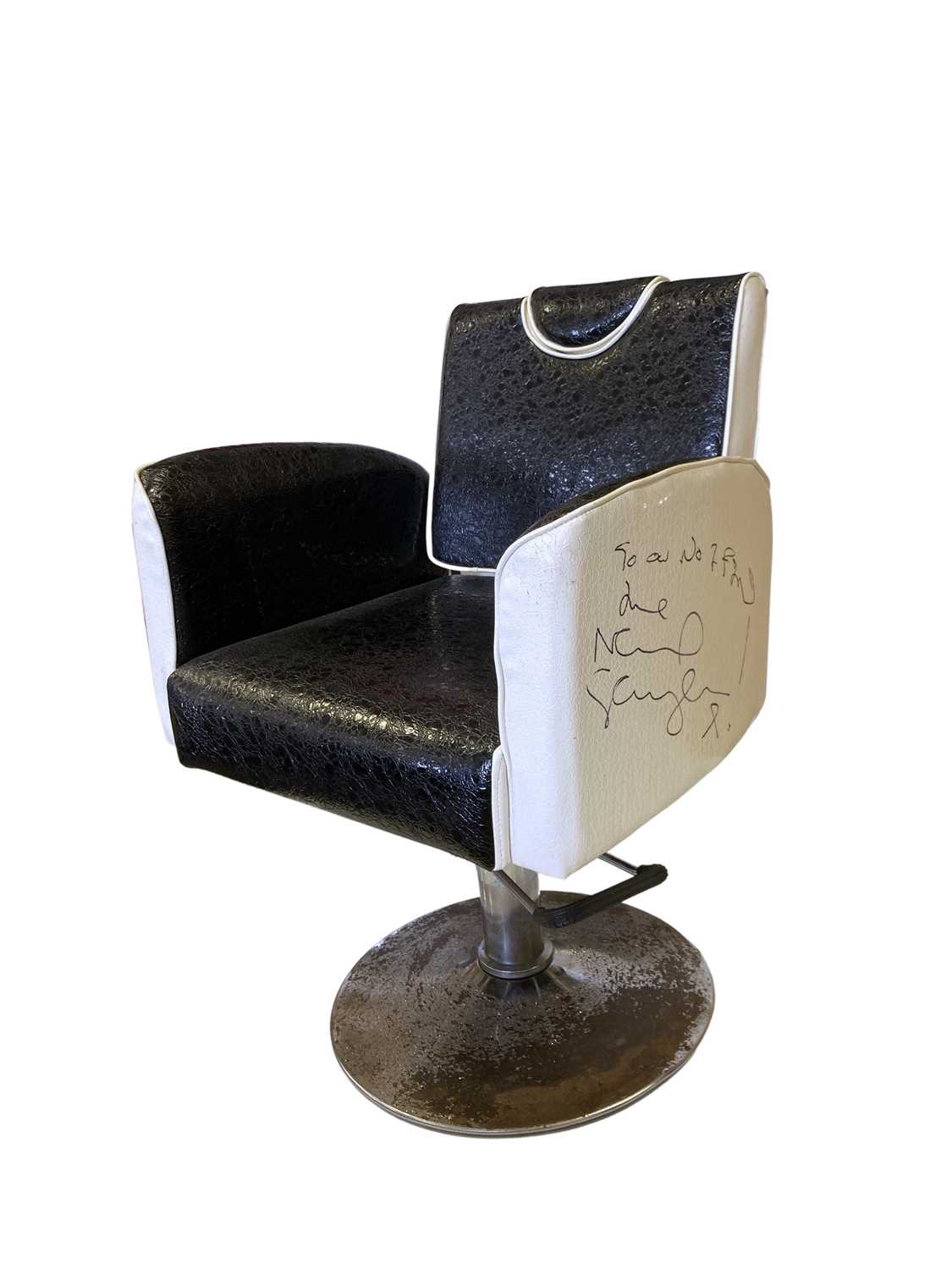 Lot 461 - NOEL GALLAGHER SIGNED BARBERS CHAIR FROM BURNAGE