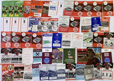 Lot 48 - MANCHESTER UNITED HOME AND AWAY PROGRAMMES 1960S ONWARD.