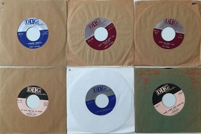 Lot 41 - DIG RECORDS - 7" PACK