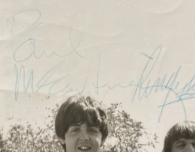 Lot 225 - BEATLES FULLY SIGNED PHOTOGRAPH