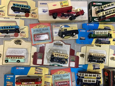 Lot 70 - DIE CAST MODELS - TRAMS.