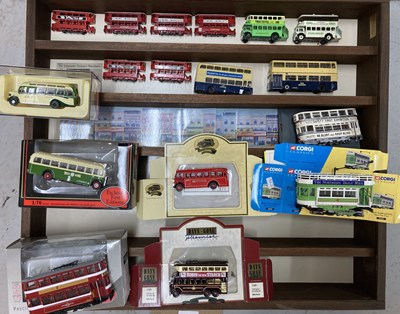 Lot 70 - DIE CAST MODELS - TRAMS.