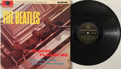 Lot 268 - THE BEATLES - PLEASE PLEASE ME LP (2ND UK 'BLACK AND GOLD' PRESSING - PMC 1202)