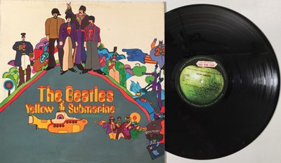 Lot 270 - THE BEATLES - YELLOW SUBMARINE LP (ORIGINAL UK MONO COPY WITH FACTORY SAMPLE STICKERED LABEL - PMC 7070)