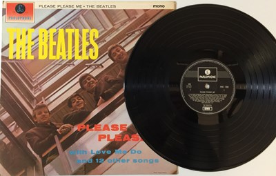Lot 35 - THE BEATLES - PLEASE PLEASE ME MONO LPs (5TH AND 7TH 1 BOX PRESSINGS)