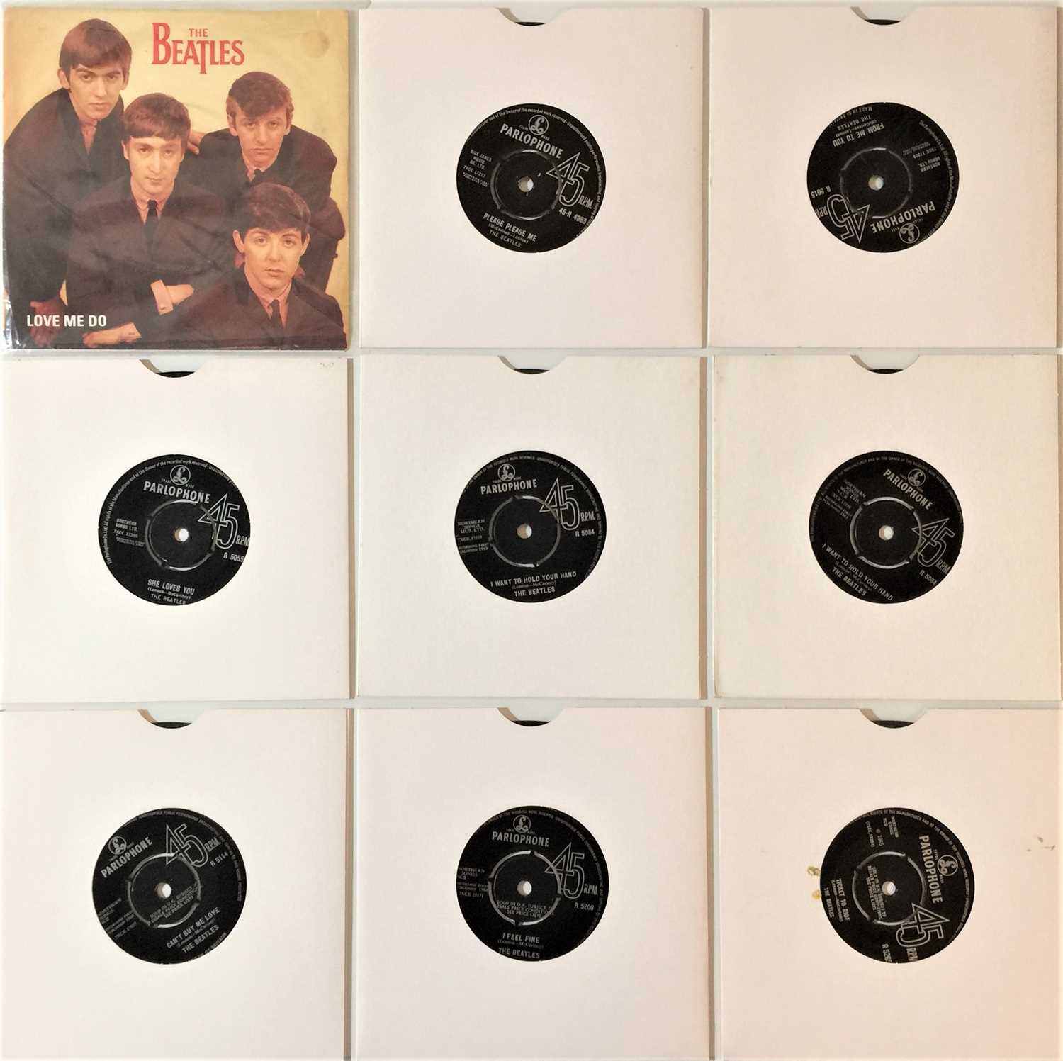 Lot 40 - THE BEATLES - 7''/EP (UK) COLLECTION