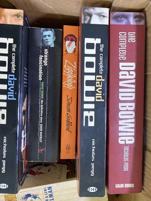 Lot 368 - DAVID BOWIE BOOK COLLECTION.