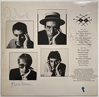 Lot 339 - ELVIS COSTELLO - A SIGNED LP.