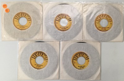 Lot 1133 - ELVIS PRESLEY - 7" SUN SINGLES (REISSUES)