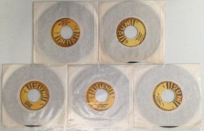 Lot 1133 - ELVIS PRESLEY - 7" SUN SINGLES (REISSUES)