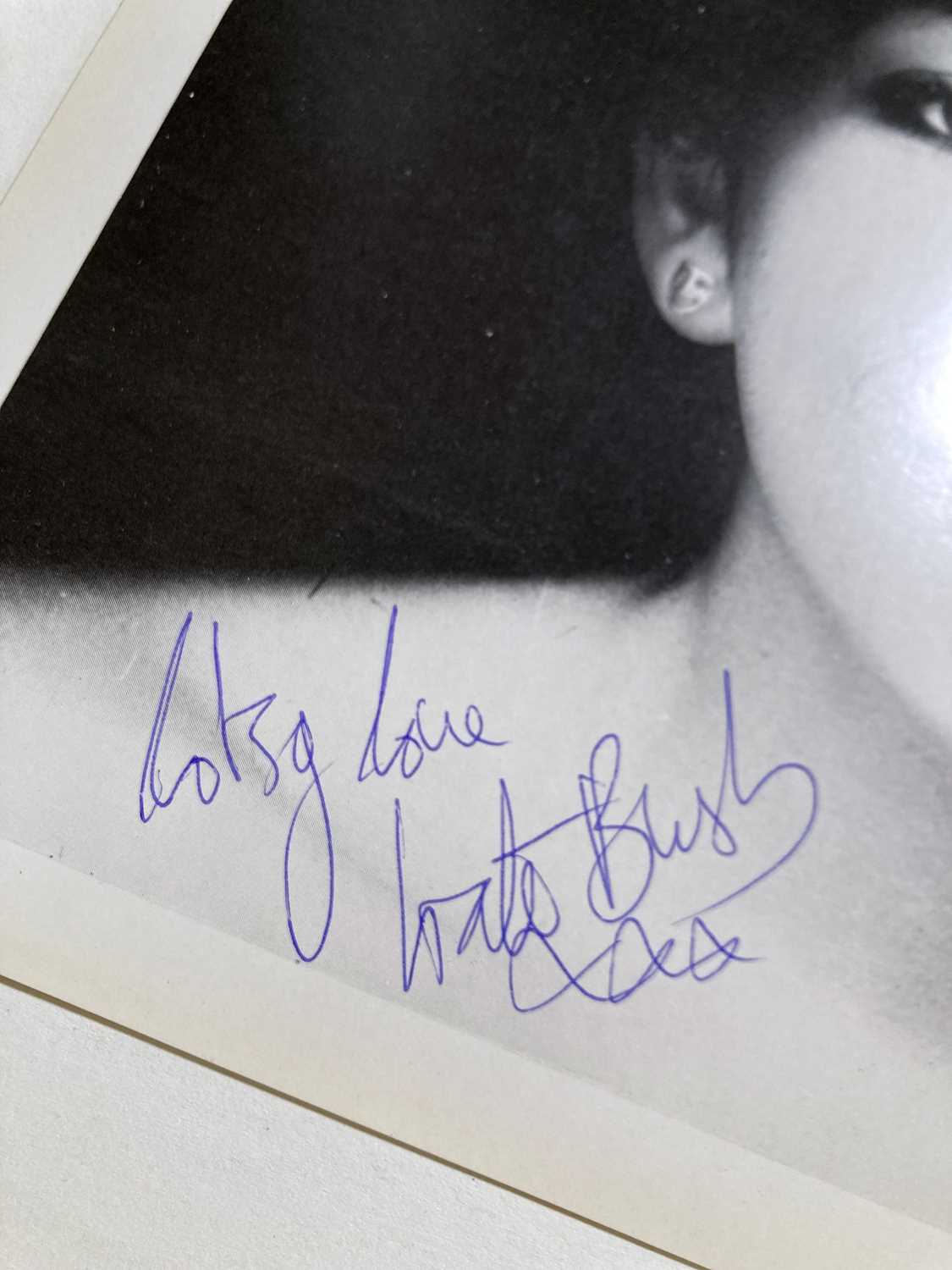 Lot 346 - KATE BUSH - SIGNED 8 X 10