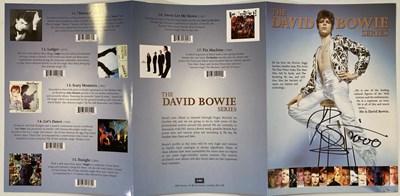 Lot 108 - DAVID BOWIE - SIGNED BOOKLET.
