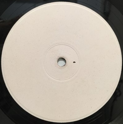 Lot 150 - ERIC CLAPTON - 461 OCEAN BOULEVARD LP (ORIGINAL UK WHITE LABEL TEST PRESSING - RSO 2479 118)