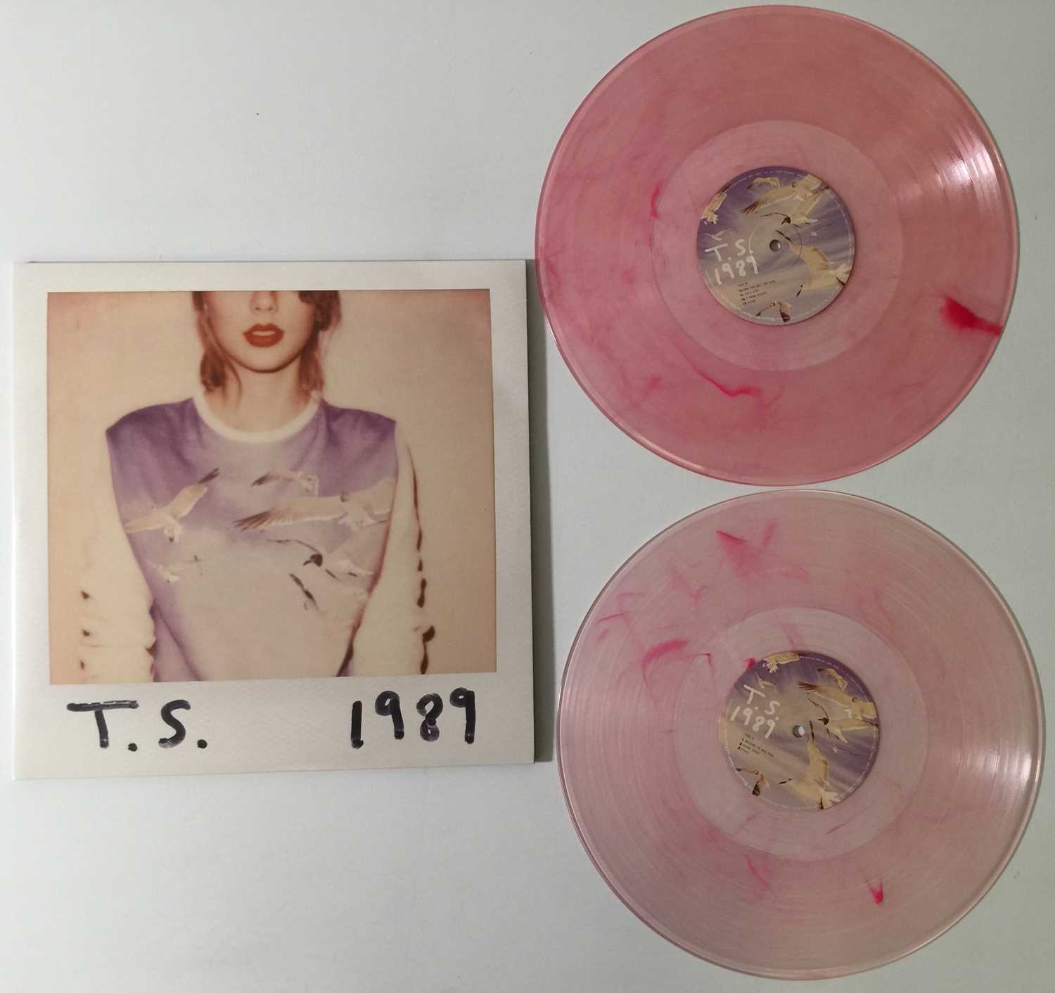 Lot 191 TAYLOR SWIFT 1989 LP (2018 LIMITED EDITION