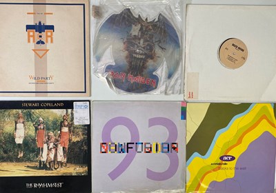 Lot 702 - INDIE / REGGAE / HIP HOP / WAVE / ROCK / POP - LP / 12" & 7" COLLECTION