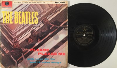 Lot 703 - THE BEATLES - PLEASE PLEASE ME LP (1ST UK MONO 'BLACK AND GOLD' PRESSING - PMC 1202)