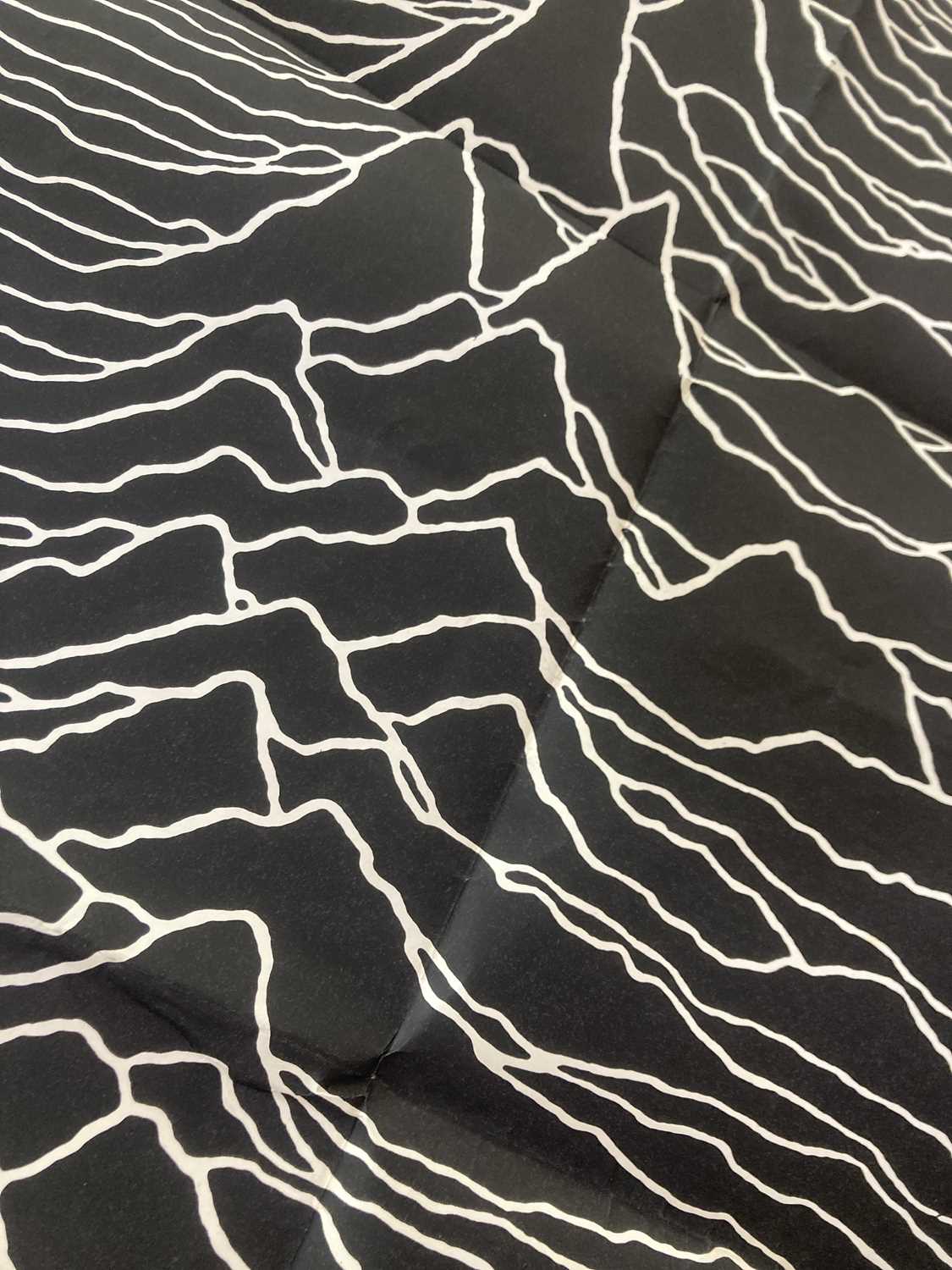 Joy Division Pattern Lot 364 - JOY DIVISION - AN ORIGINAL UNKNOWN PLEASURES