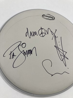 Lot 272 - DRUM SKIN SIGNED BY MEMBERS OF GOOD, BAD AND THE QUEEN INC ALBARN / SIMONON.
