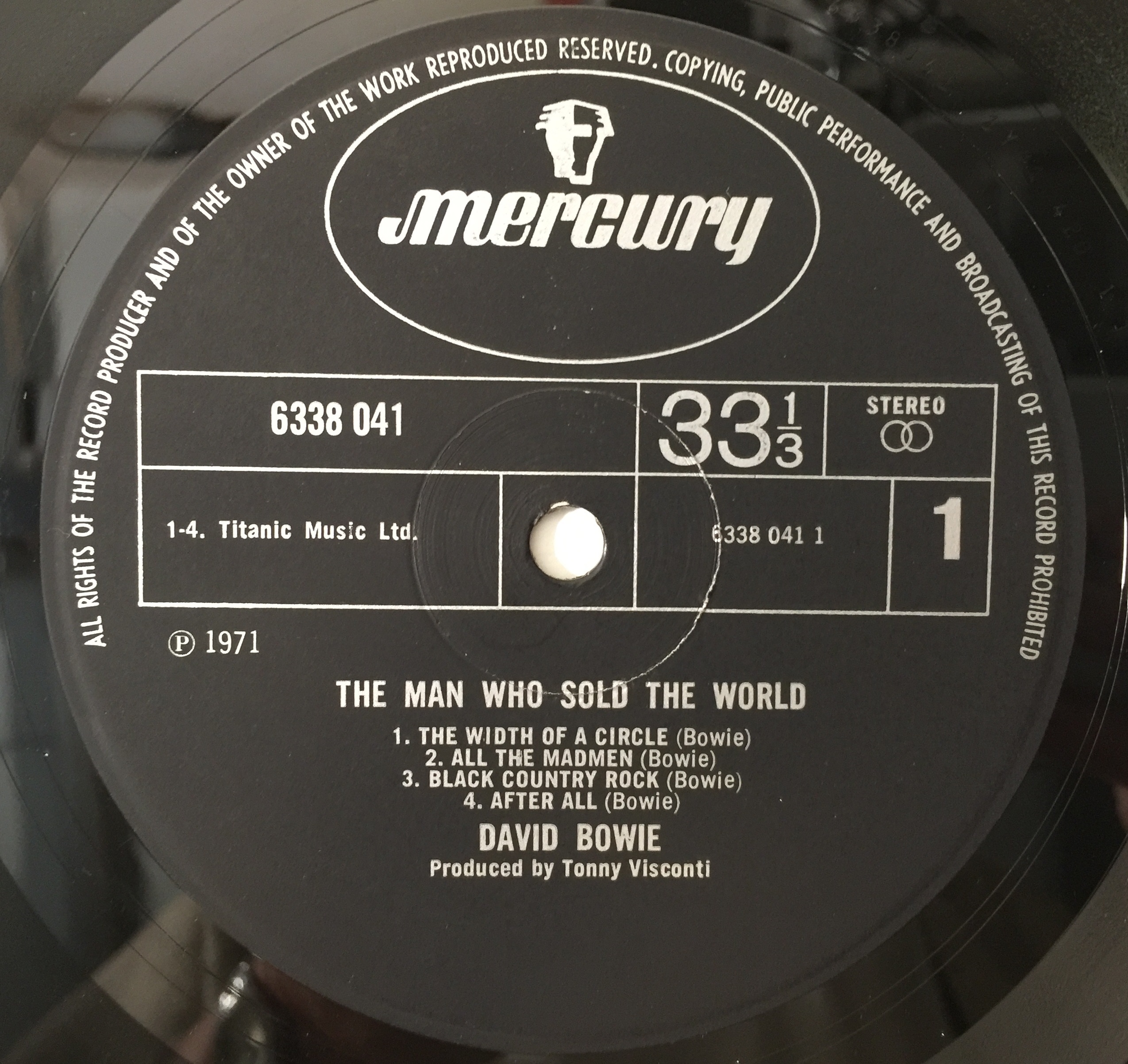 Lot 34 - DAVID BOWIE - THE MAN WHO SOLD THE WORLD LP