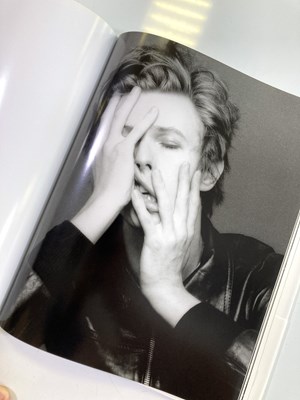 Lot 116 - DAVID BOWIE - MASAYOSHI SUKITA - KI BOOK.