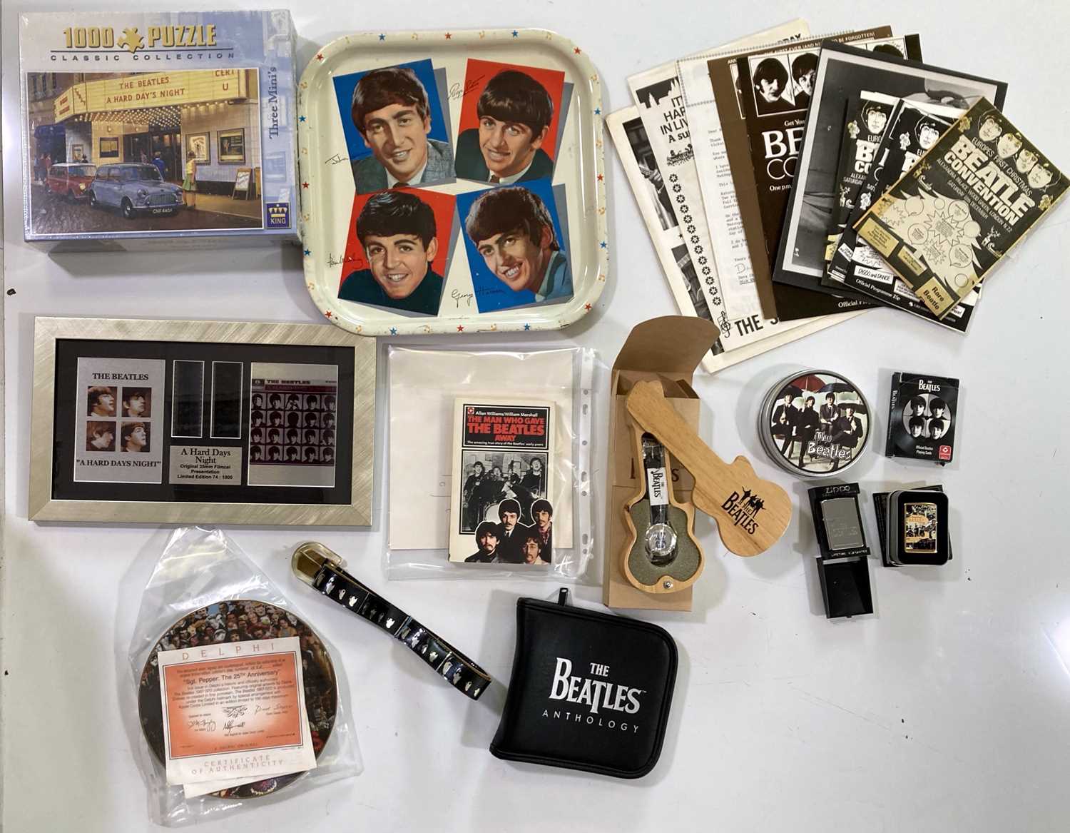 Lot 142 - BEATLES MEMORABILIA AND COLLECTABLES INC WORCESTER WARE / WATCH.