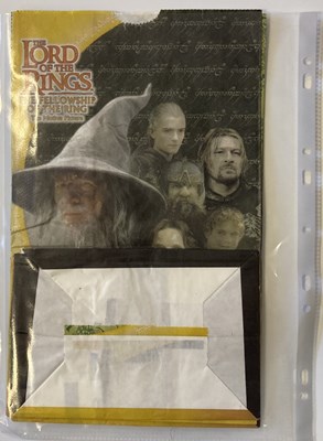 Lot 38 - LORD OF THE RINGS COLLECTABLES