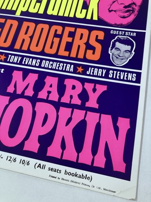 Lot 174 - MARY HOPKIN / ENGELBERT HUMPERDINCK ORIGINAL 1969 POSTER.