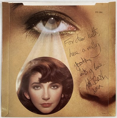 Lot 286 - KATE BUSH -  SIGNED 7".