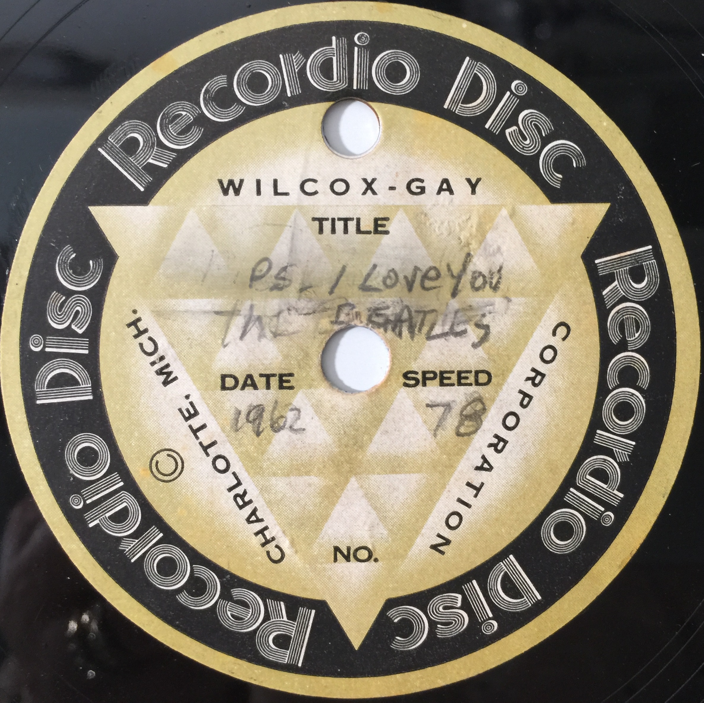 Lot 114 - THE BEATLES - LOVE ME DO - US 8