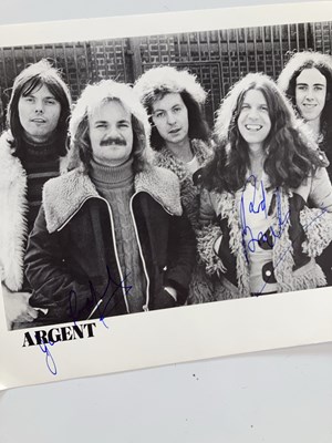 Lot 299 - ARGENT AND CURVED AIR AUTOGRAPHS.